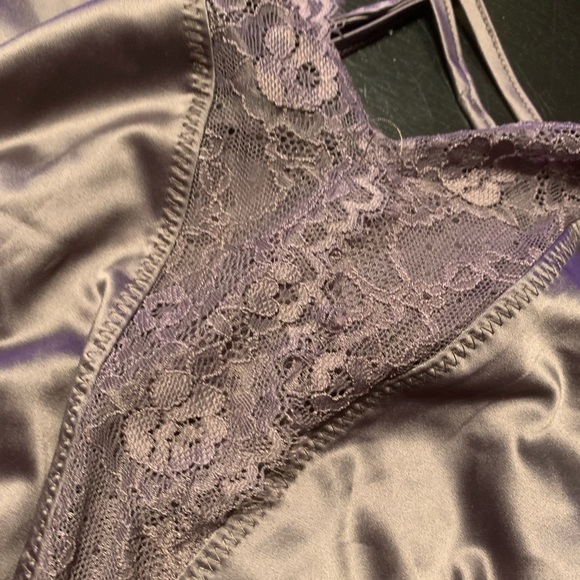 Woman’s silk purple bodysuit with lace - Picture 4 of 8